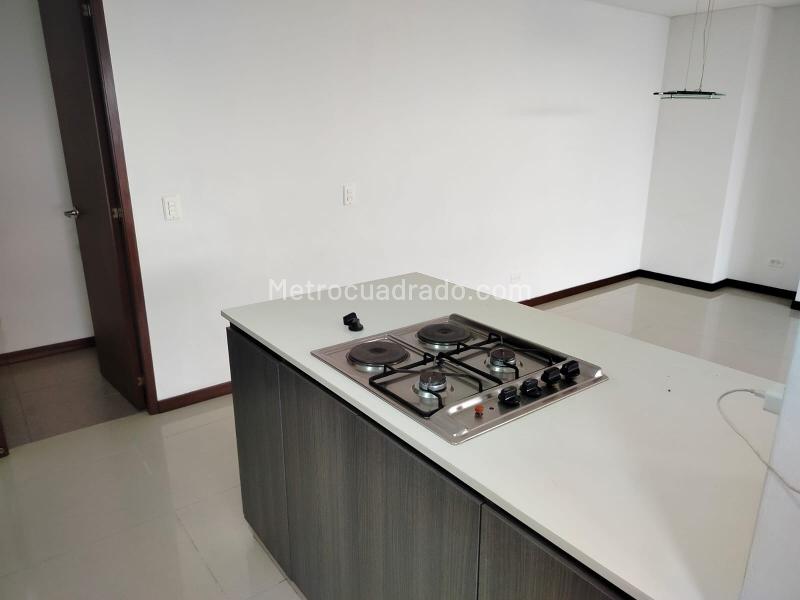 Apartamento en Arriendo, Loma Del Esmeraldal, Envigado - 2