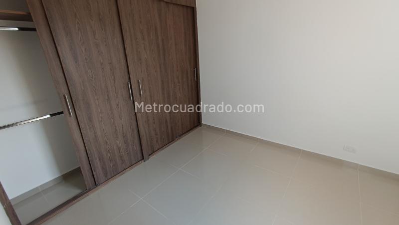 Apartamento de 3 Alcobas con Parqueadero Privado en Robledo - 8