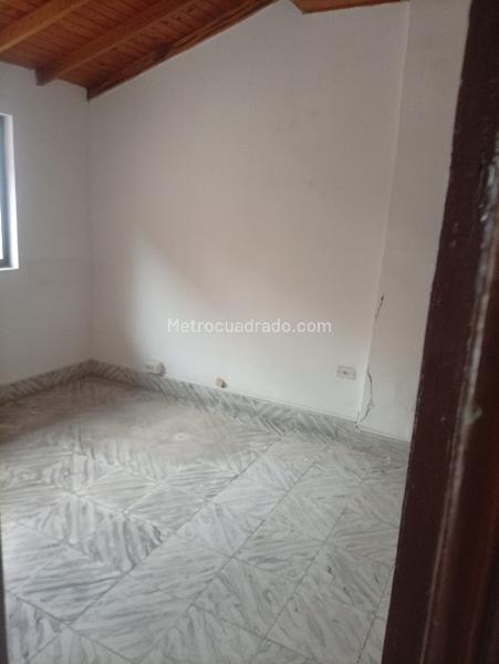 5BR House in Alto De Misael (130 m²) - 4
