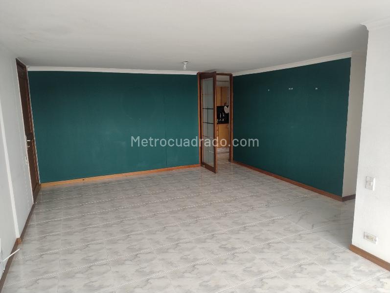 4BR Apartment in Altos Del Poblado (110 m²) - 3