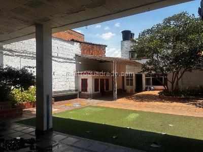Casa en Arriendo, Centro, Envigado