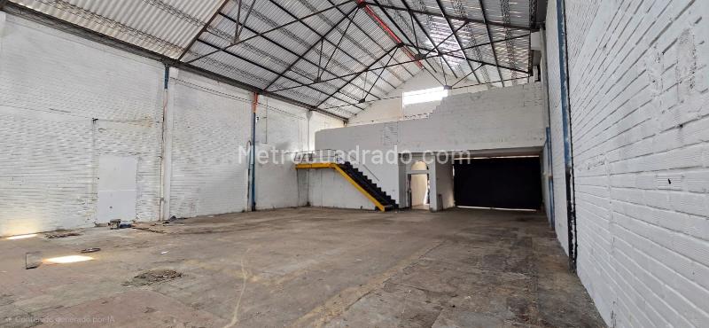 Bodega en Arriendo, Cristo Rey, Medellín - Vista 2
