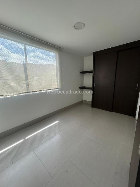 2BR Apartment in Altos Del Poblado (72 m²) - 2