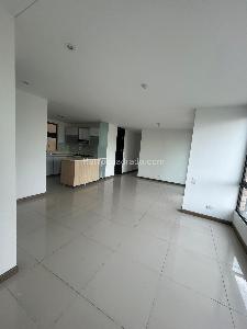 Apartamento de 3 alcobas en arriendo en Altos Del Poblado, Medellín, 85 m² · foto 2 de 16