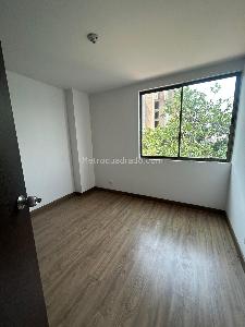 Apartamento de 3 alcobas en arriendo en Altos Del Poblado, Medellín, 85 m² · foto 5 de 16