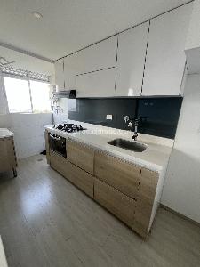 Apartamento de 3 alcobas en arriendo en La Hondonada, Medellín, 65 m² · foto 3 de 6
