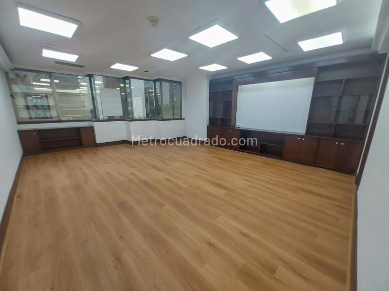 Oficina en Arriendo, Milla De Oro, Medellín - Vista 2