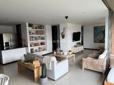 Apartamento de 2 alcobas en arriendo en La Concha, Medellín, 145 m² · foto 6 de 20