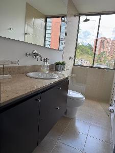 Apartamento de 2 alcobas en arriendo en La Concha, Medellín, 145 m² · foto 11 de 20