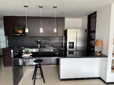 Apartamento de 2 alcobas en arriendo en La Concha, Medellín, 145 m² · foto 13 de 20