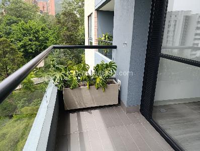 Apartaestudio en arriendo en El Tesoro, Medellín, 55 m² · foto 17 de 20