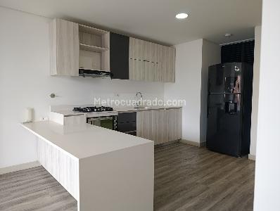 Apartaestudio en arriendo en El Tesoro, Medellín, 55 m² · foto 6 de 20