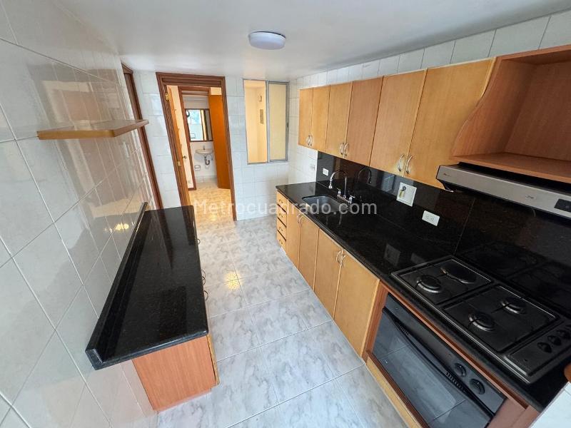 4BR Apartment in El Poblado (115 m²) - 2