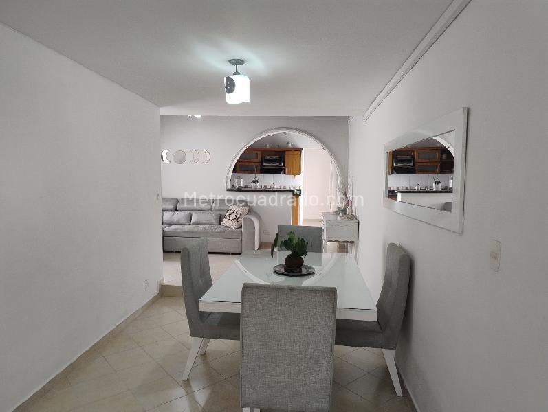 Casa en Arriendo, Laureles, Medellín – další