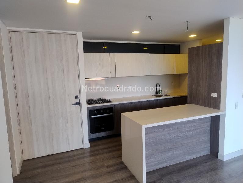 2BR Apartment in El Poblado (90 m²)