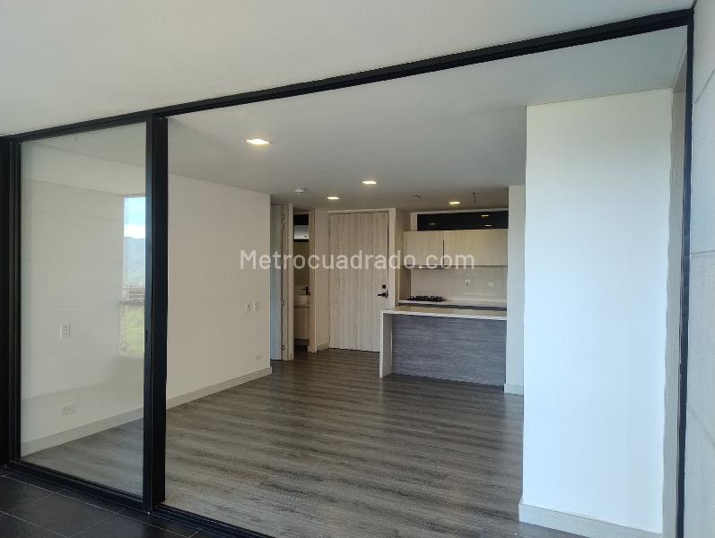 2BR Apartment in El Poblado (90 m²) - 2