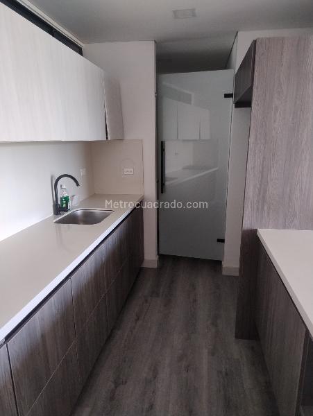 2BR Apartment in El Poblado (90 m²) - 4