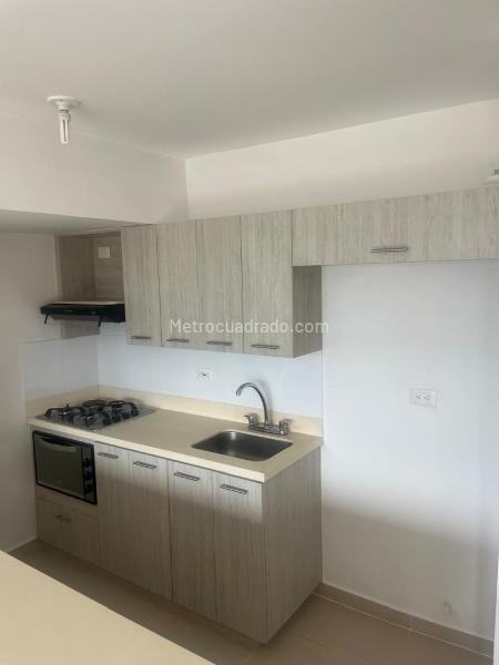 3BR Apartment in Suramerica (75 m²)