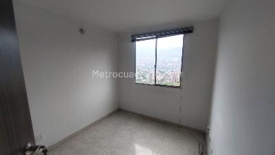 Apartamento en arriendo en Belen, Medellín · foto 13 de 16