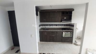 Apartamento en arriendo en Belen, Medellín · foto 2 de 16