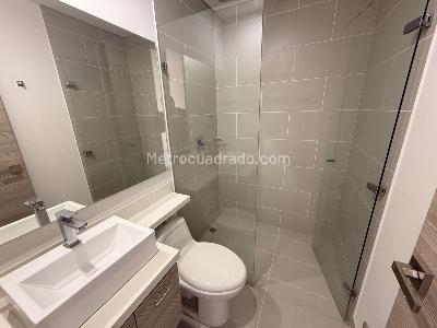 Apartamento de 2 alcobas en arriendo en Castropol, Medellín, 92 m² · foto 6 de 12