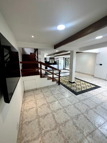 3BR House in Santa Elena (250 m²) - 3