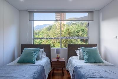 Apartamento de 4 alcobas en venta en El Poblado, Medellín, 130 m² · foto 16 de 20