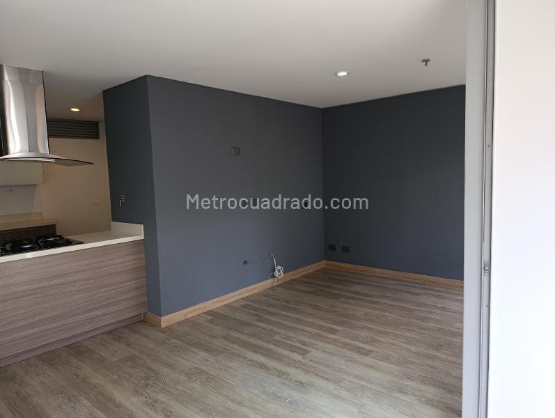 Piso – Medellín, Castropol, El Poblado - Más