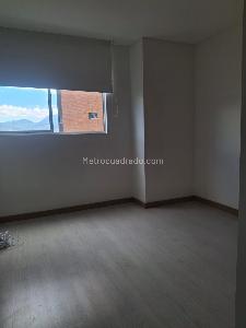 Apartamento de 3 alcobas en arriendo en Abadia, Medellín, 85 m² · foto 6 de 12