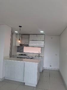 Apartamento de 2 alcobas en arriendo en Loma El Chocho, Medellín, 85 m² · foto 4 de 14