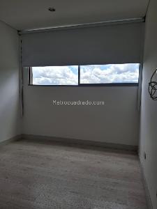 Apartamento de 2 alcobas en arriendo en Loma El Chocho, Medellín, 85 m² · foto 7 de 14
