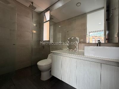 Apartamento de 3 alcobas en arriendo en Loma El Chocho, Medellín, 98 m² · foto 11 de 12