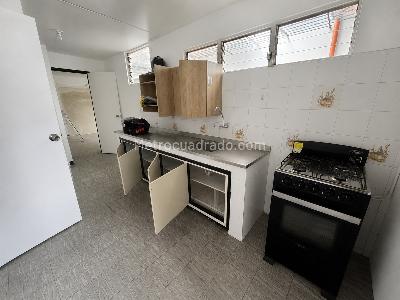 Casa de 4 alcobas en arriendo en Calasanz, Medellín, 150 m² · foto 2 de 14