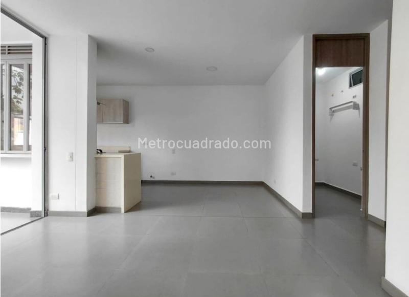 2BR Apartment in Loma De Las Brujas (70 m²)