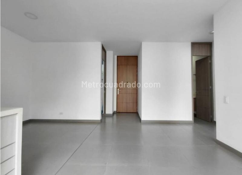 2BR Apartment in Loma De Las Brujas (70 m²) - 2