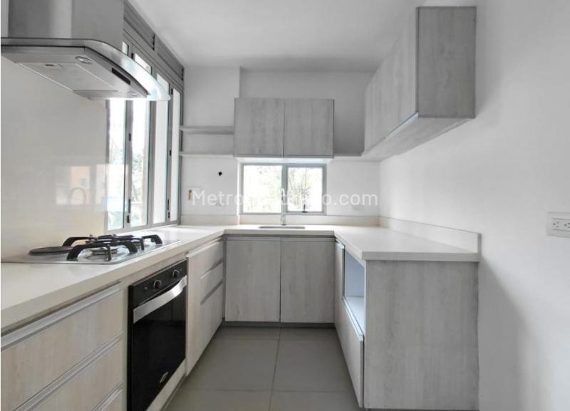 2BR Apartment in Loma De Las Brujas (70 m²) - 3