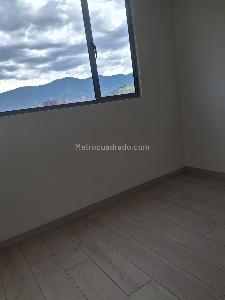 Apartamento de 3 alcobas en arriendo en Zuñiga Otra Parte, Medellín, 75 m² · foto 8 de 14