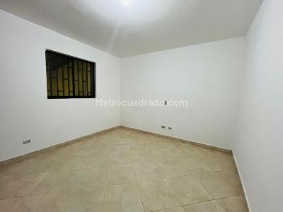 Casa de 4 alcobas en venta en El Salado, Envigado, 430 m² · foto 10 de 20