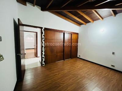 Casa de 4 alcobas en venta en El Salado, Envigado, 430 m² · foto 18 de 20