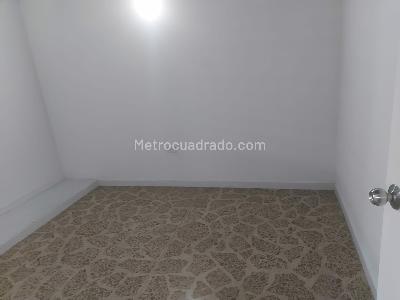 Casa de 5 alcobas en arriendo en Belen Malibu, Medellín, 220 m² · foto 11 de 20