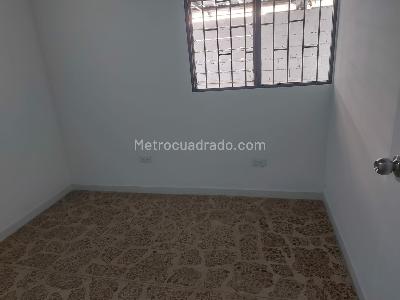 Casa de 5 alcobas en arriendo en Belen Malibu, Medellín, 220 m² · foto 12 de 20