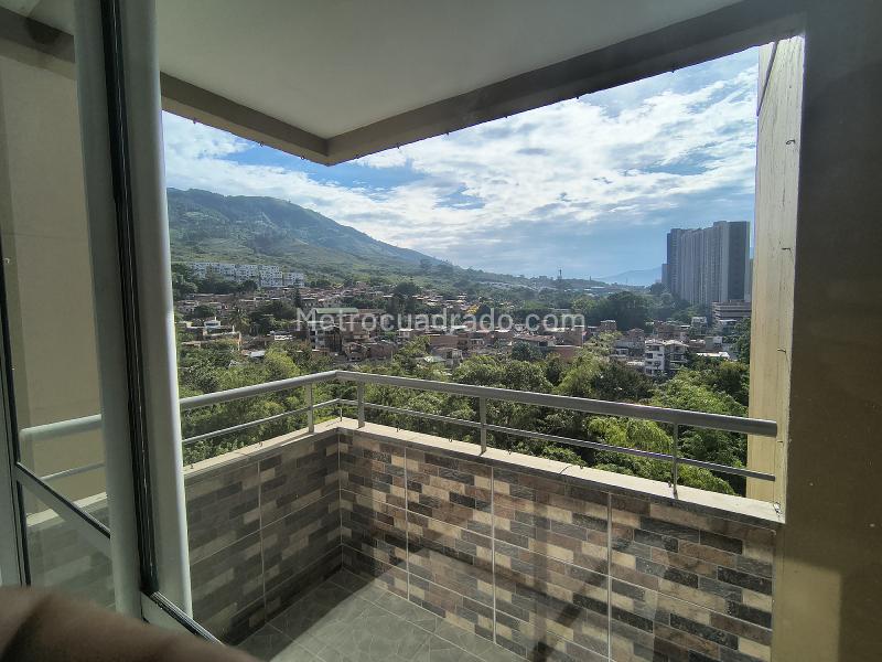 Piso – Bello - Vista 3