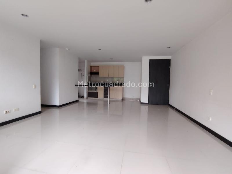 2BR Apartment in Loma De Las Brujas (80 m²)