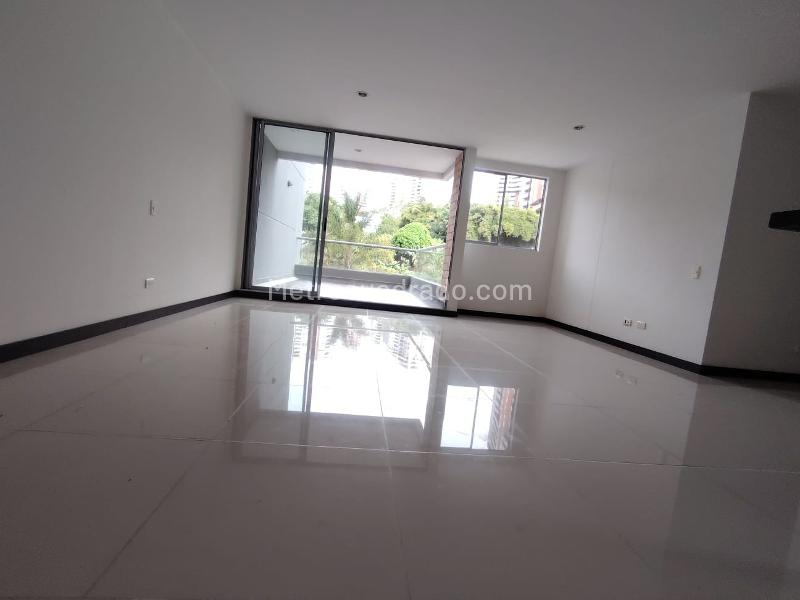 2BR Apartment in Loma De Las Brujas (80 m²) - 2