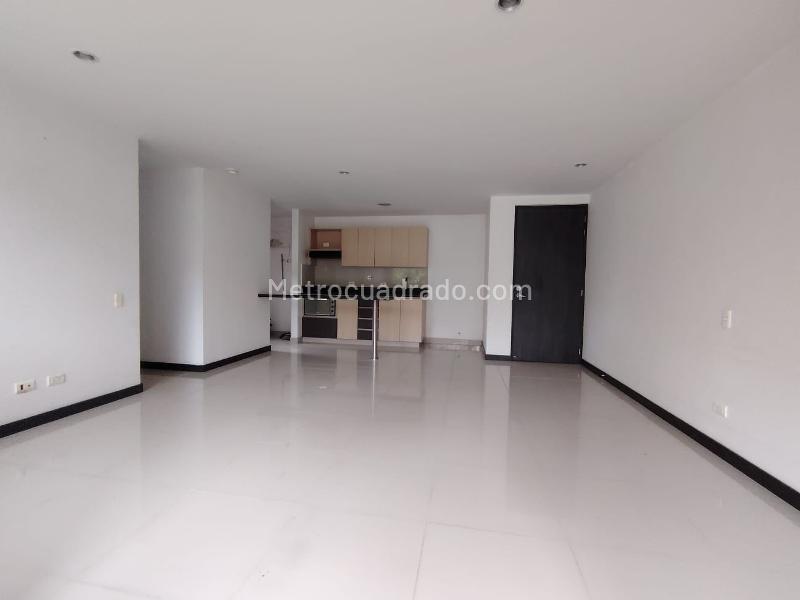 2BR Apartment in Loma De Las Brujas (80 m²) - 3