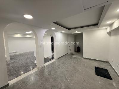 Casa de 5 alcobas en arriendo en El Velodromo, Medellín, 460 m² · foto 2 de 10
