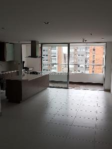 Apartamento en arriendo en Castropol, Medellín · foto 2 de 15
