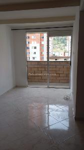 Apartamento en arriendo en Robledo, Medellín · foto 2 de 12