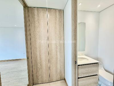 Apartamento de 1 alcoba en arriendo en Los Gonzalez, Medellín, 70 m² · foto 11 de 20