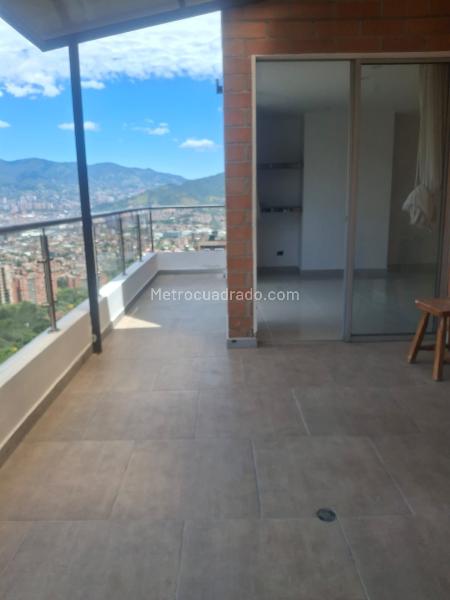 3BR Apartment in Loma Del Esmeraldal (200 m²) - 2